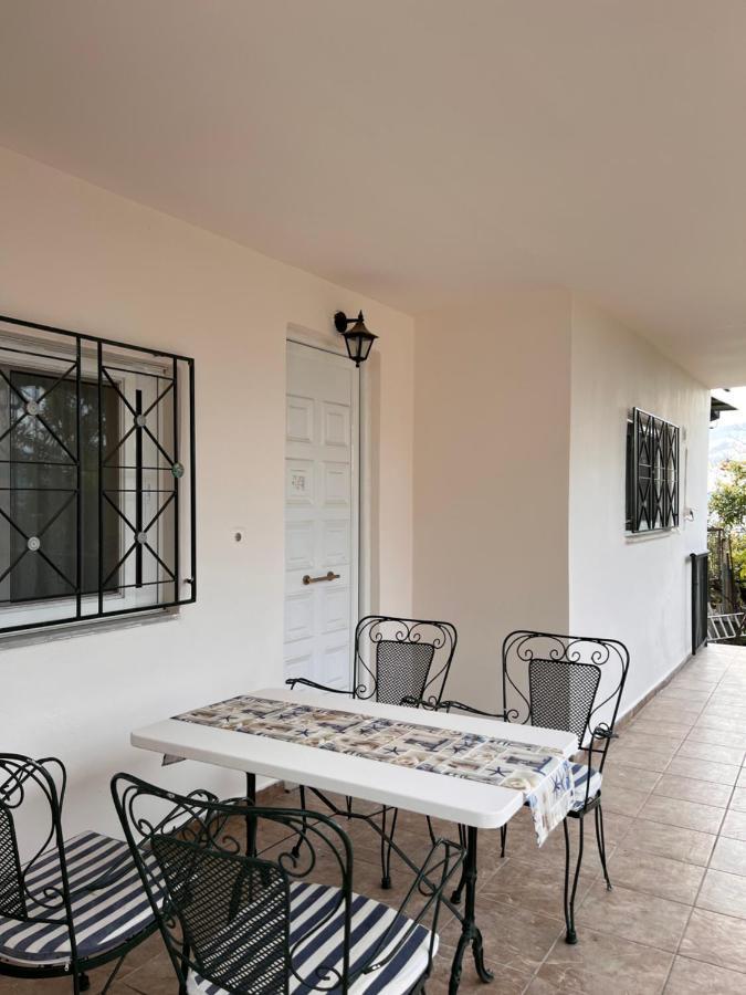 Panorama Studio Kalamata Extérieur photo